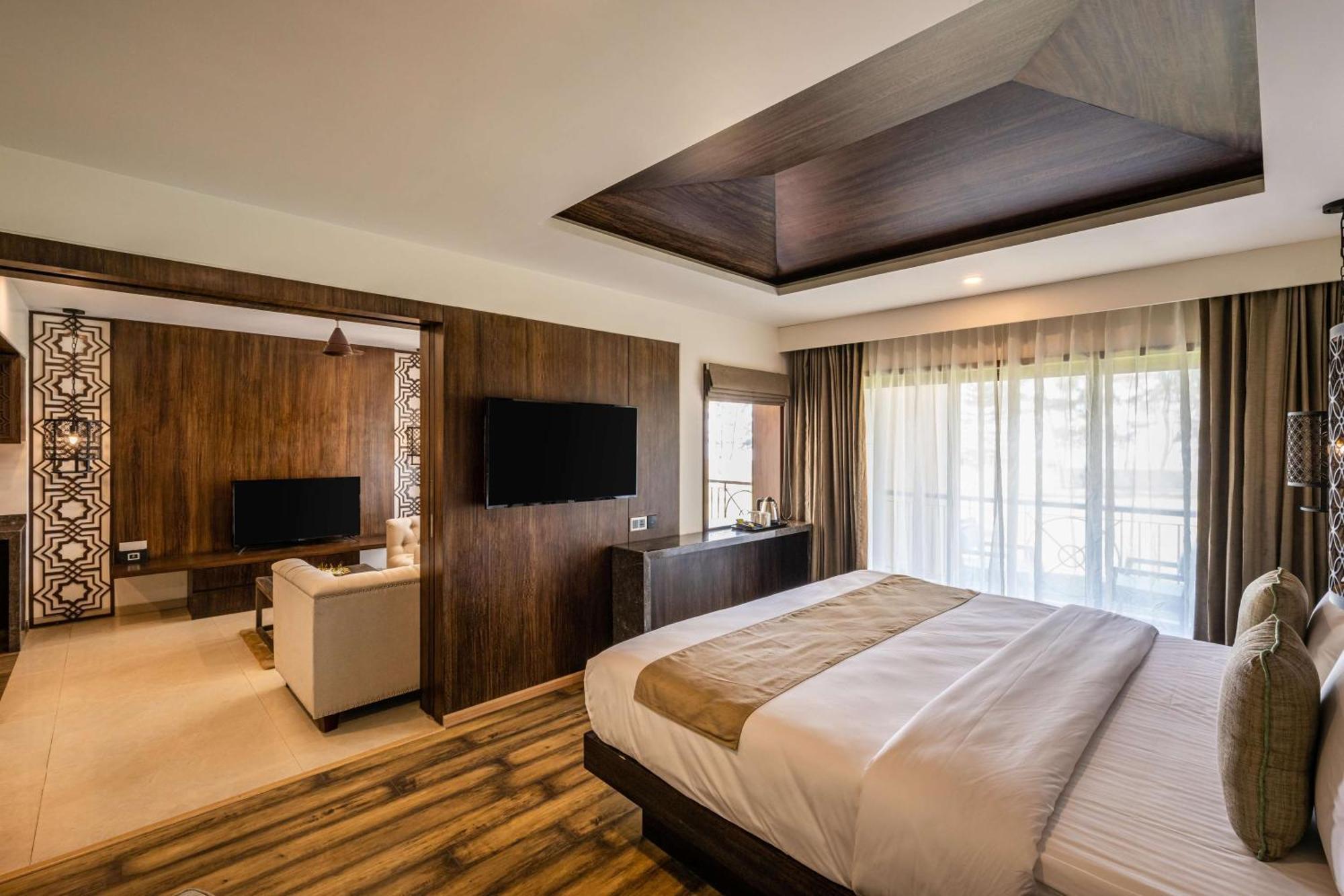 One-bedroom Suite with Ocean View - Non-Smoking